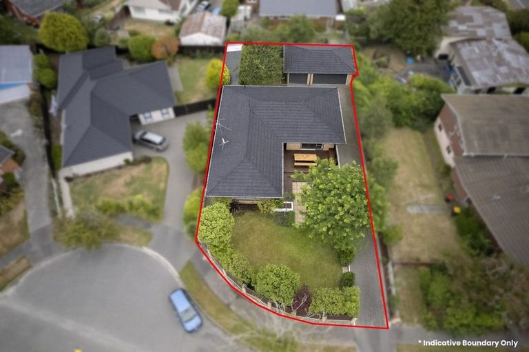 Photo of property in 4 Kirkdale Place, Avonhead, Christchurch, 8042