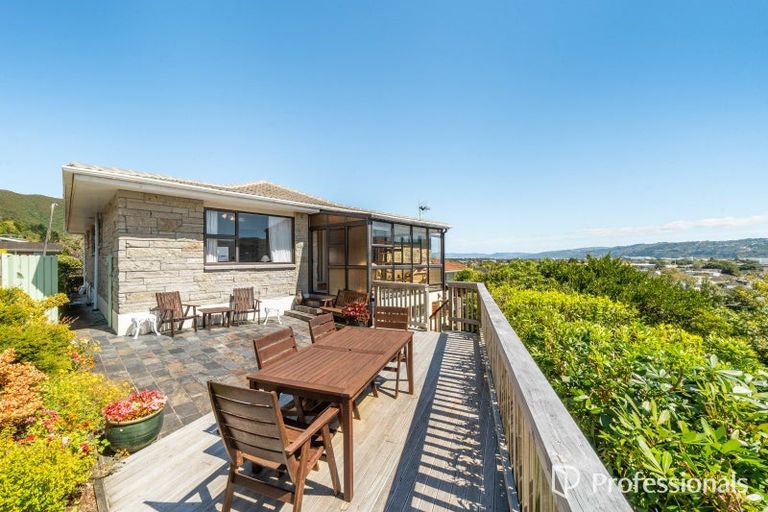 Photo of property in 7 Summit Road, Fairfield, Lower Hutt, 5011