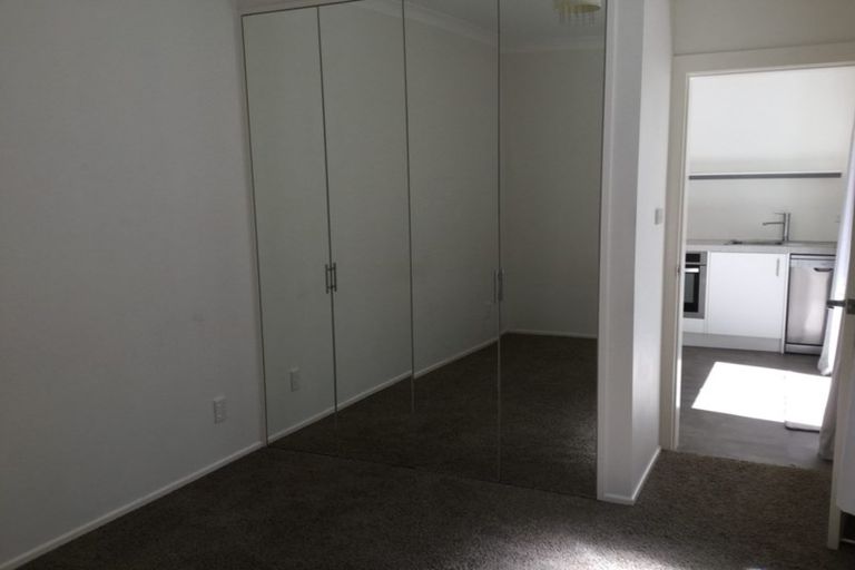 Photo of property in 1 Glasgow Street, Kelburn, Wellington, 6012