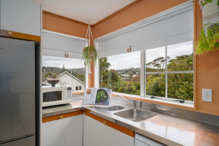 Photo of property in 10 Mallard Grove, Churton Park, Wellington, 6037