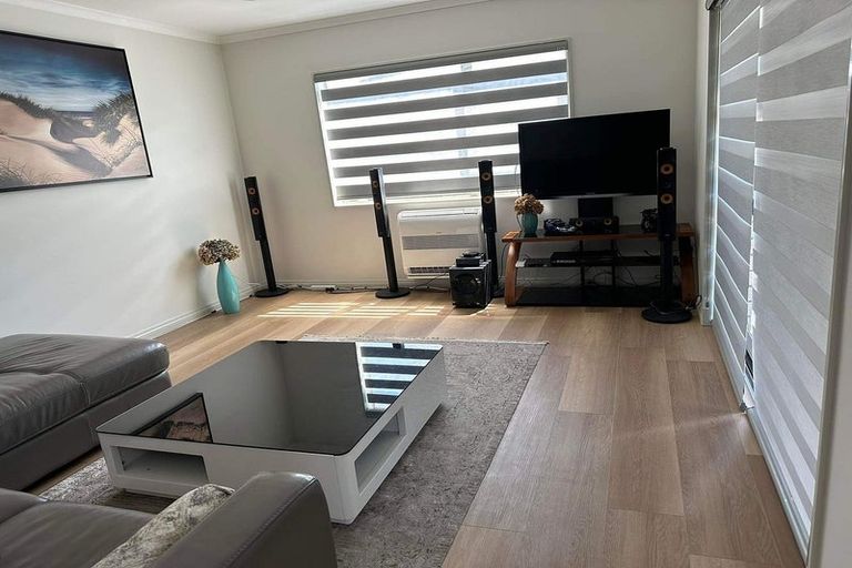 Photo of property in 4b Puriri Avenue, Orewa, 0931