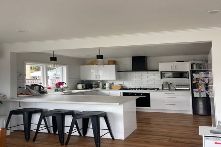 Photo of property in 152 Muritai Road, Eastbourne, Lower Hutt, 5013