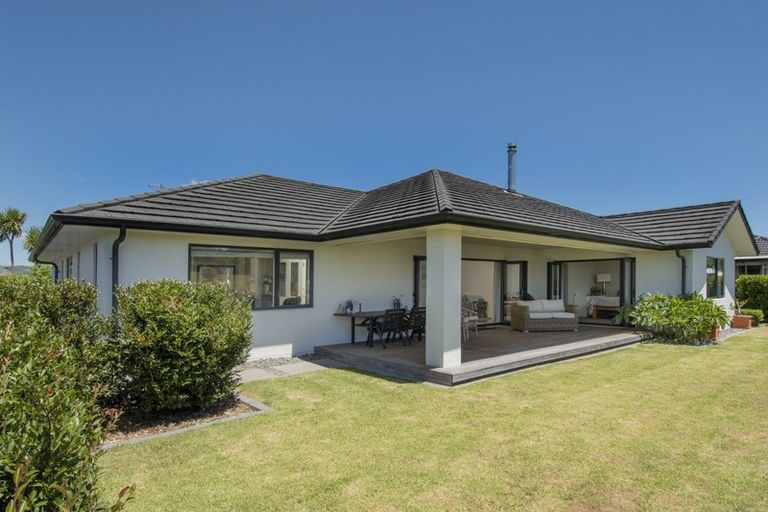 Photo of property in 7 Vantage Place, Omokoroa, 3114