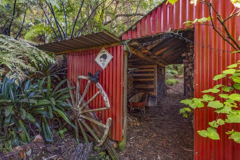 Photo of property in 35 Sunglo Terrace, Otaki, 5512