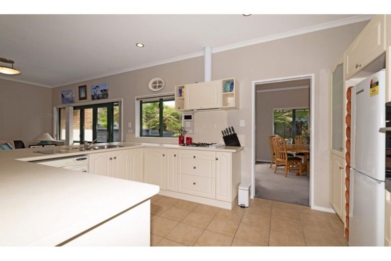 Photo of property in 5 Hoya Court, Henderson, Auckland, 0610