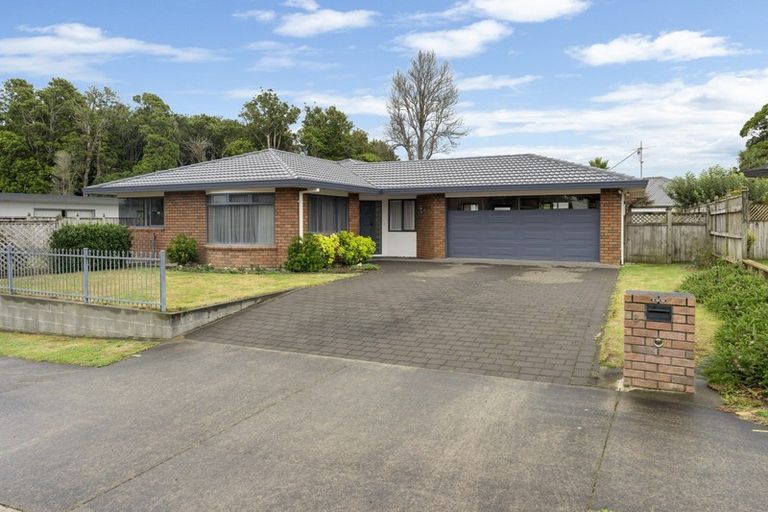 Photo of property in 8 Adam Lile Drive, Highlands Park, New Plymouth, 4312