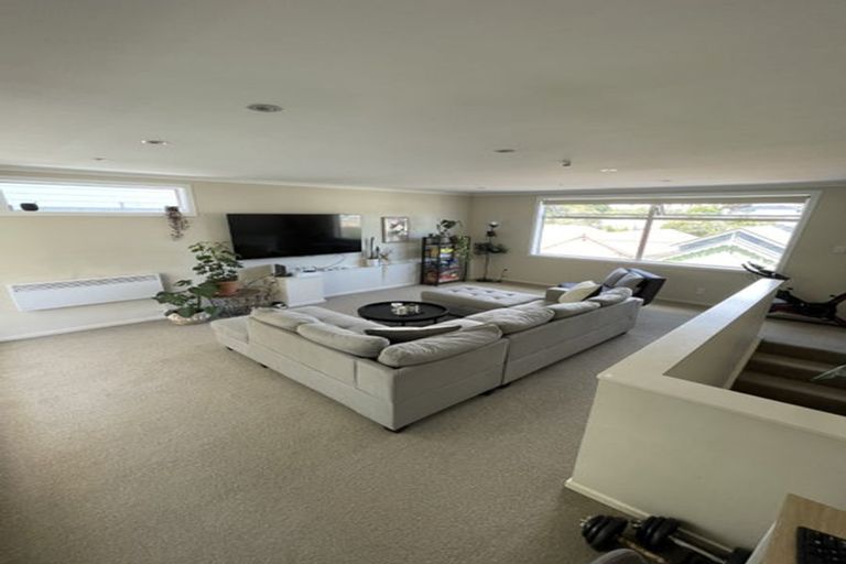 Photo of property in 125a Elizabeth Street, Mount Victoria, Wellington, 6011