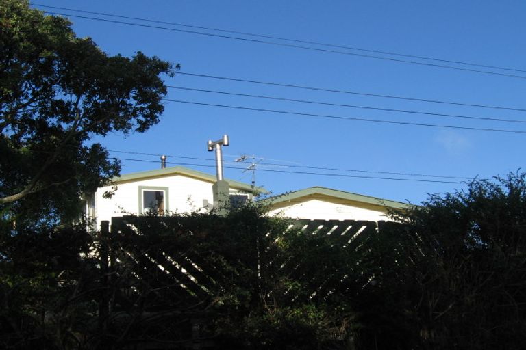 Photo of property in 40 Grays Road, Plimmerton, Porirua, 5026