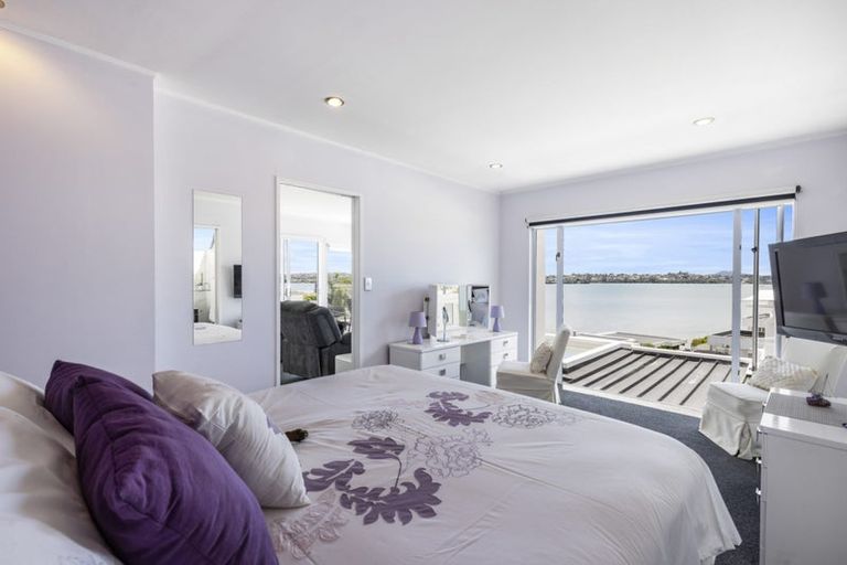 Photo of property in 100 Bramley Drive, Farm Cove, Auckland, 2012