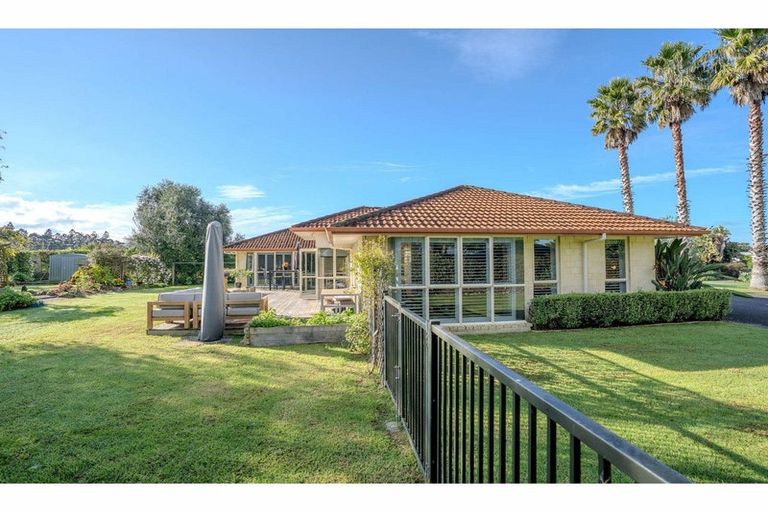 Photo of property in 28 Edkins Road, Kerikeri, 0230