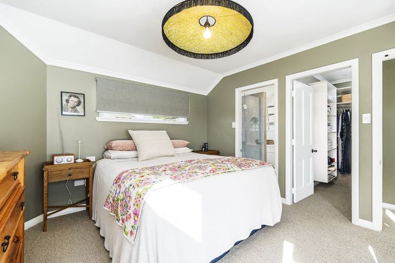 Photo of property in 89 Pendarves Street, New Plymouth, 4310