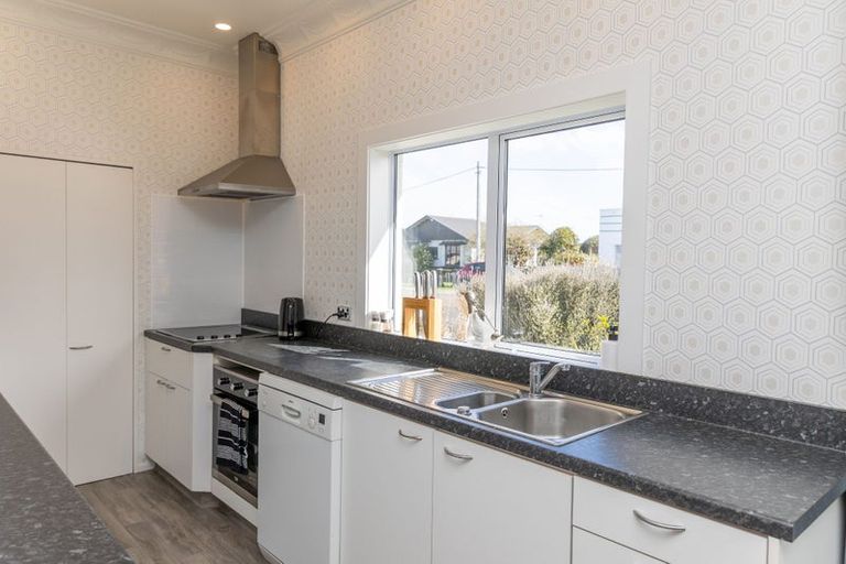 Photo of property in 30 Irving Street, Gore, 9710