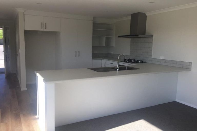 Photo of property in 10 Anglers Way, Omokoroa, 3114