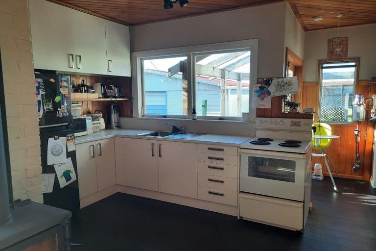 Photo of property in 20 Tilford Street, Woolston, Christchurch, 8062