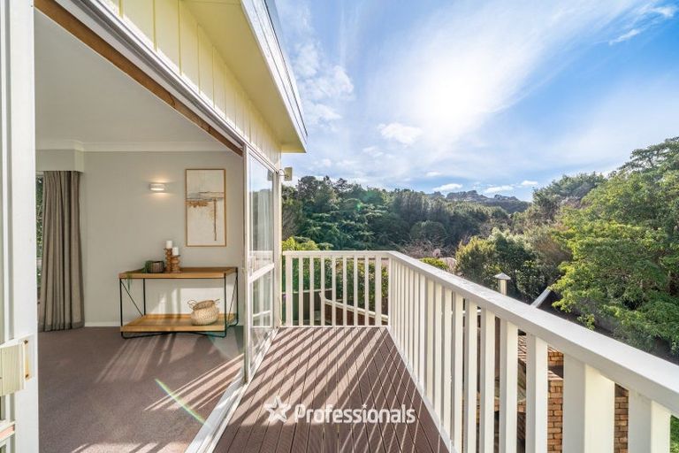 Photo of property in 108 Normandale Road, Normandale, Lower Hutt, 5010