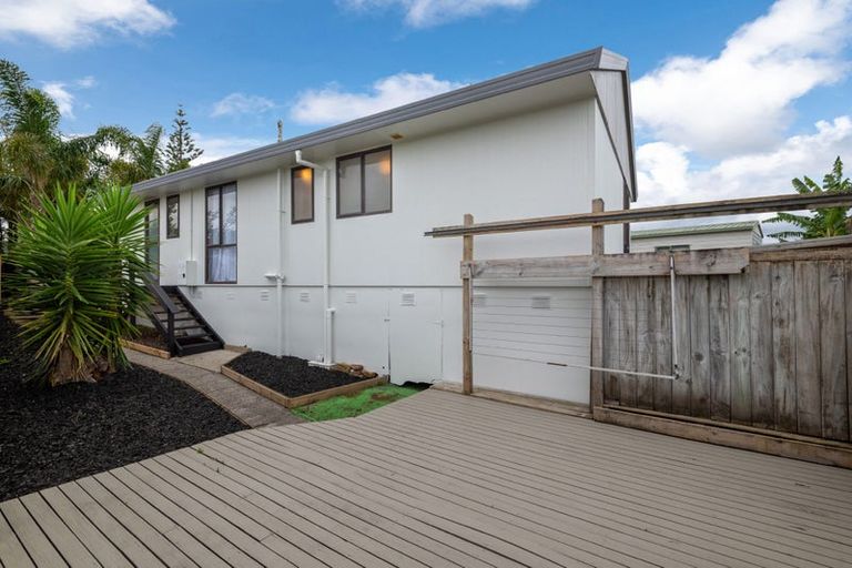 Photo of property in 34a Riserra Drive, Ranui, Auckland, 0612