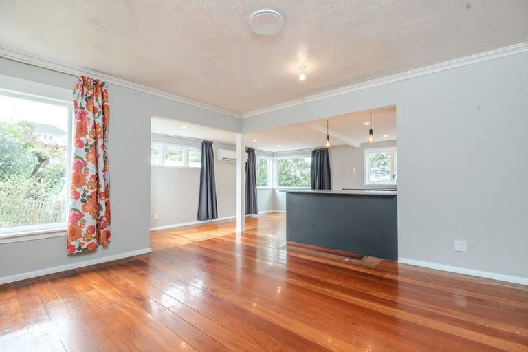 Photo of property in 94 Woodland Road, Johnsonville, Wellington, 6037