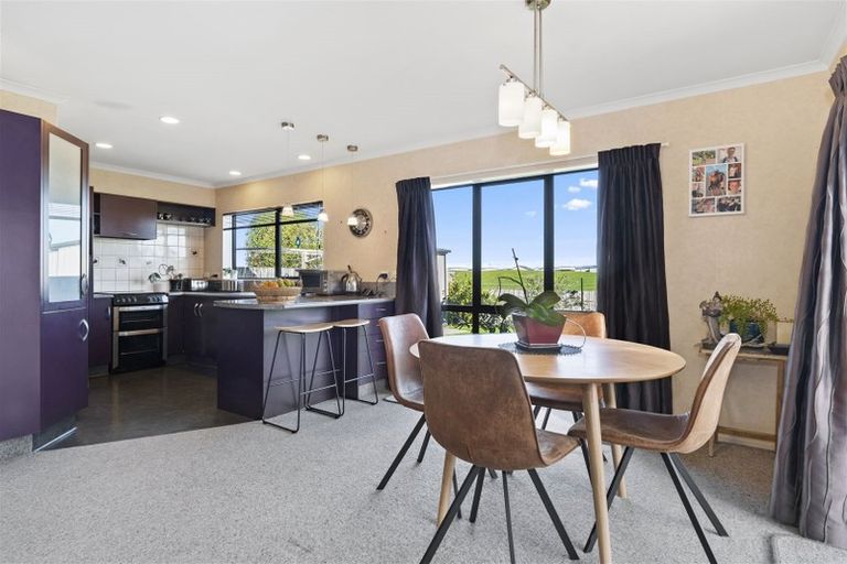 Photo of property in 21 Nicole Place, Papamoa Beach, Papamoa, 3118