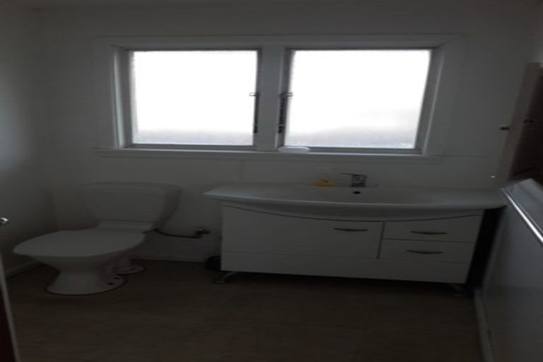 Photo of property in 1/10 Maidstone Road, Ilam, Christchurch, 8041