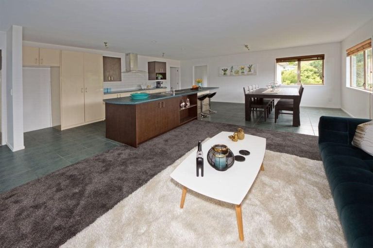 Photo of property in 39 Zefiro Drive, Massey, Auckland, 0614
