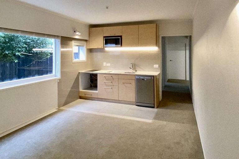 Photo of property in 80 Ngataringa Road, Devonport, Auckland, 0624