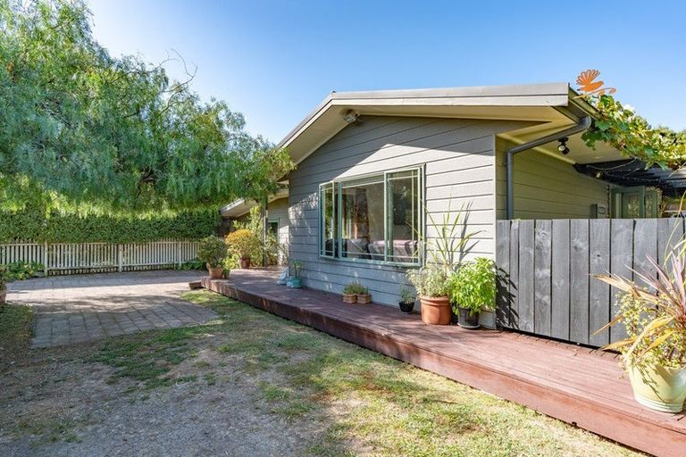 Photo of property in 33 Resthill Crescent, Glenview, Hamilton, 3206