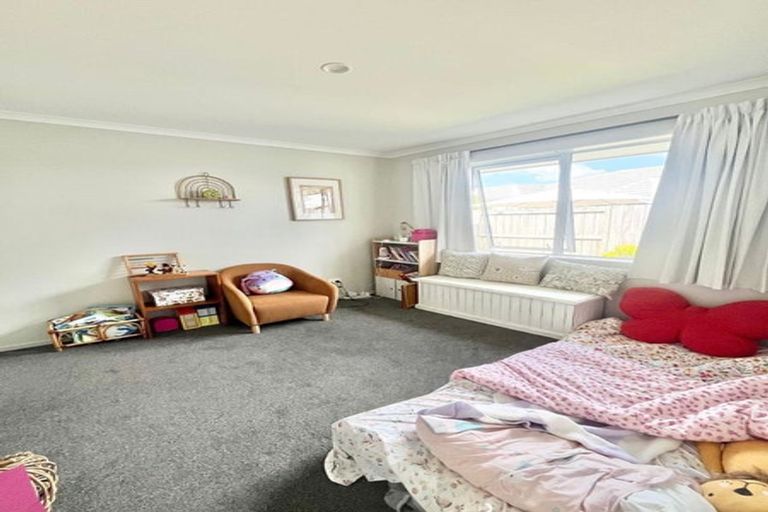 Photo of property in 8 Kahuparere Crescent, Pyes Pa, Tauranga, 3112