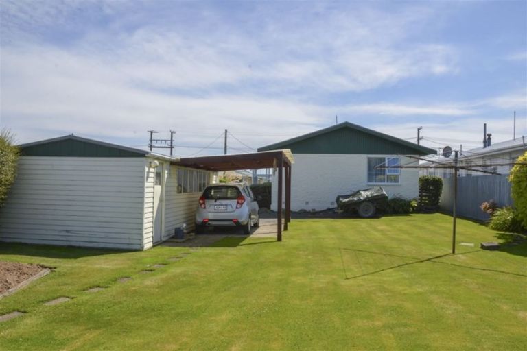Photo of property in 75 Edinburgh Crescent, Waikiwi, Invercargill, 9810