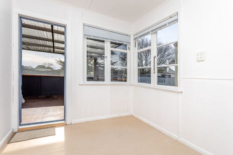 Photo of property in 8 Victor Street, Dannevirke, 4930