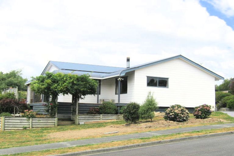 Photo of property in 5 Carlow Grove, Birchville, Upper Hutt, 5018