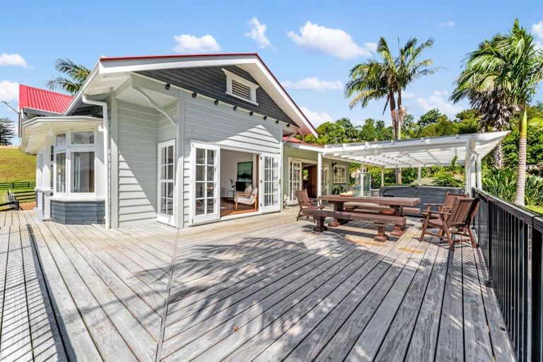 Photo of property in 1539 State Highway 16, Helensville, 0875