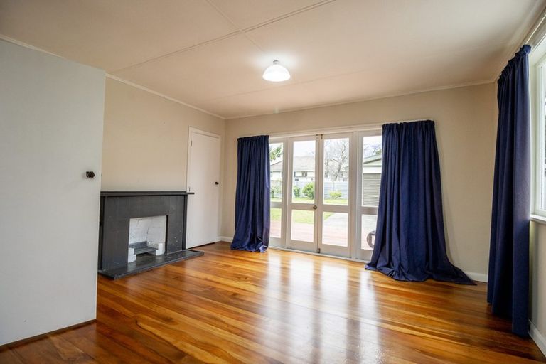 Photo of property in 33 Galway Avenue, Hokowhitu, Palmerston North, 4410