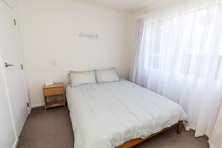 Photo of property in 2a Downing Street, Crofton Downs, Wellington, 6035