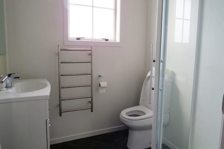 Photo of property in 9 Chiefs Court, Hamilton East, Hamilton, 3216