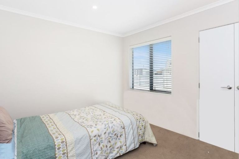 Photo of property in 9 Hiria Crescent, Papamoa Beach, Papamoa, 3118