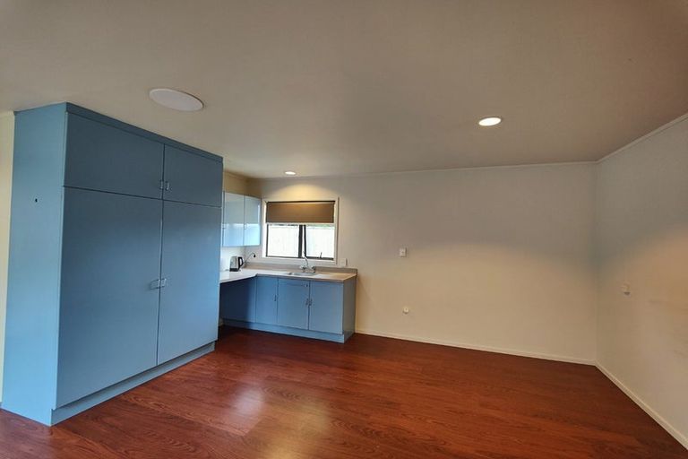 Photo of property in 4 Derrimore Heights, Clover Park, Auckland, 2019