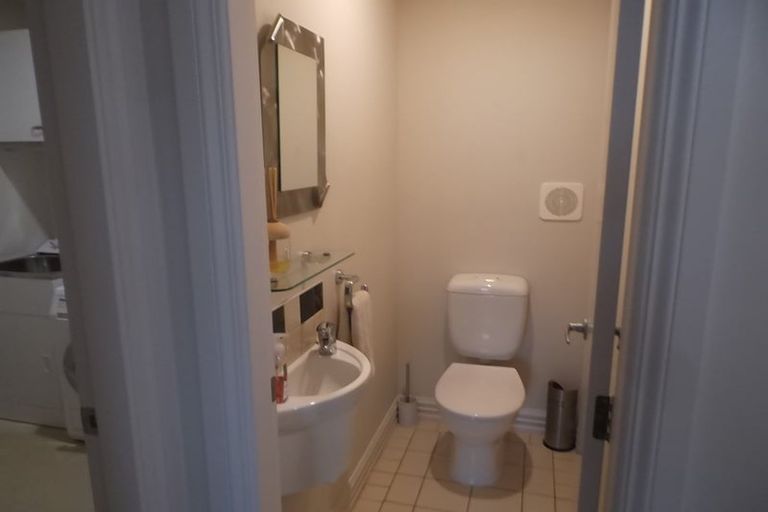 Photo of property in 153c Grant Road, Thorndon, Wellington, 6011