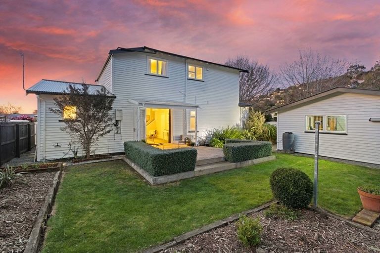 Photo of property in 32 Bowenvale Avenue, Cashmere, Christchurch, 8022