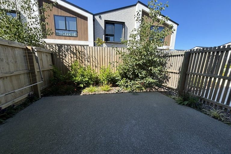 Photo of property in 2/325 Lincoln Road, Addington, Christchurch, 8024