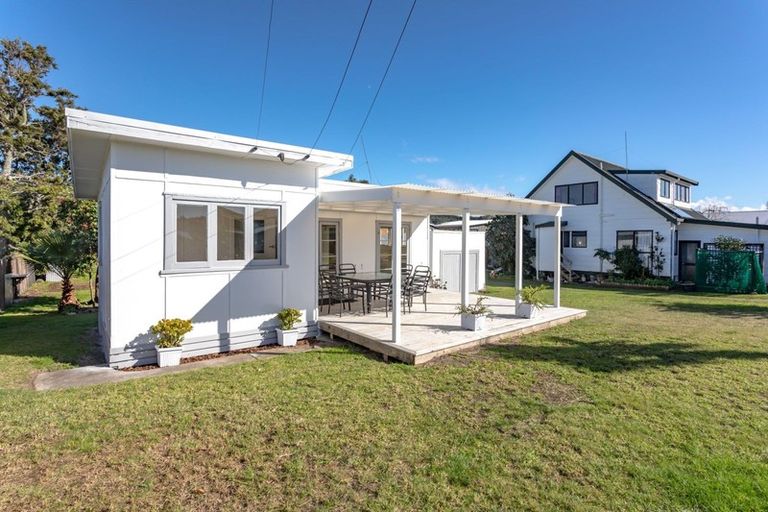 Photo of property in 217 Philomel Road, Whangamata, 3620