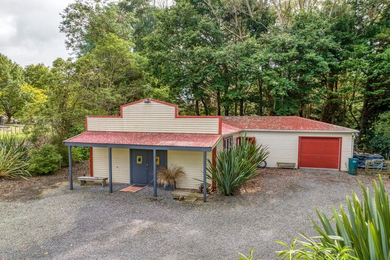 Photo of property in 73 Castle Hill Road, Alfredton, Eketahuna, 4996