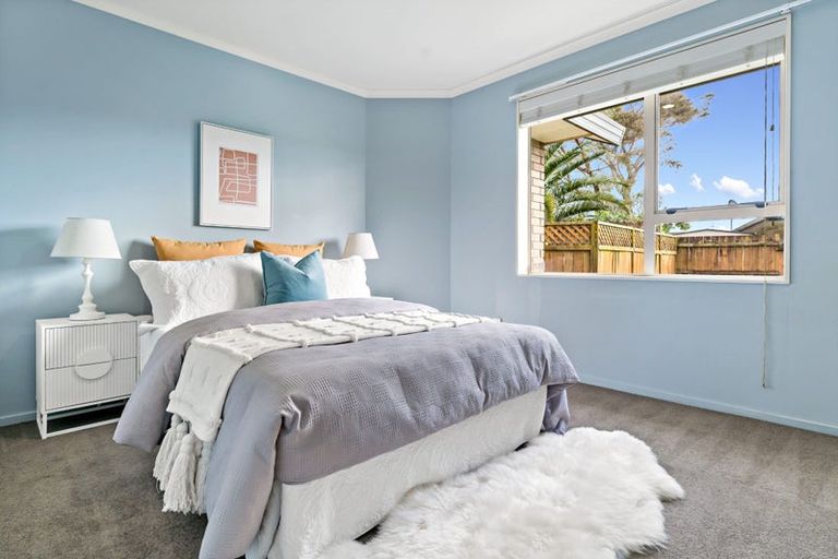 Photo of property in 12 Redcastle Drive, East Tamaki, Auckland, 2013