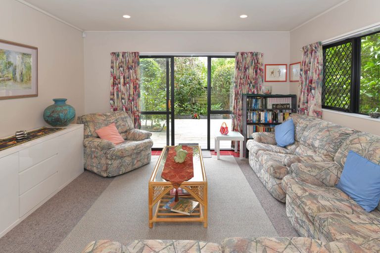 Photo of property in 3/6 Manuka Street, Orewa, 0931