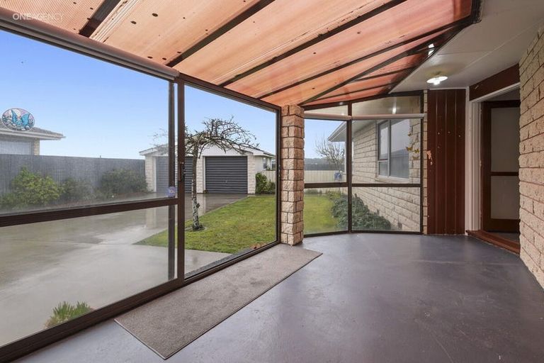 Photo of property in 9 Cornet Lane, Aranui, Christchurch, 8061