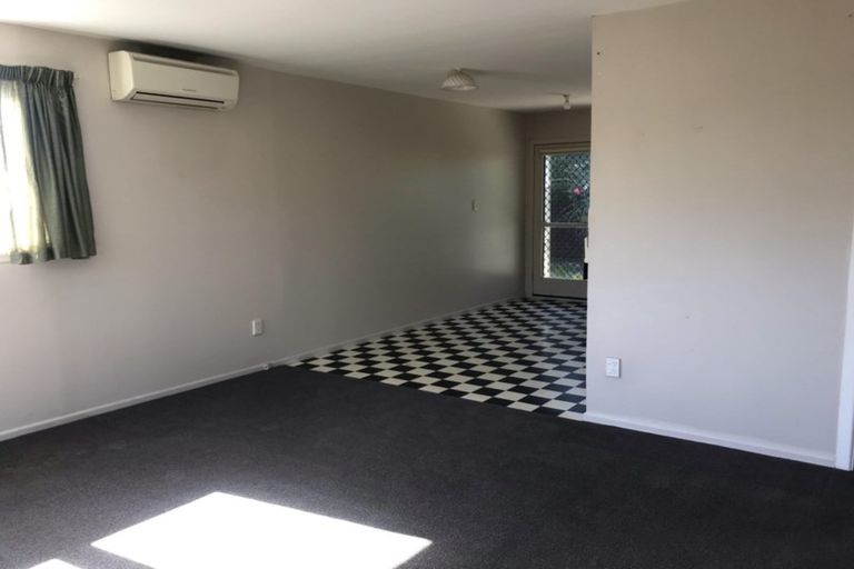 Photo of property in 2/598 Barbadoes Street, Edgeware, Christchurch, 8013