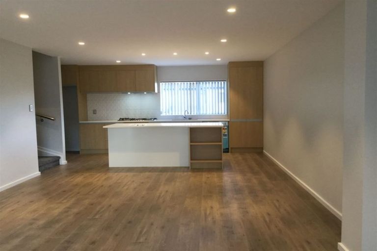 Photo of property in 101 Bordeaux Parade, Te Atatu South, Auckland, 0610