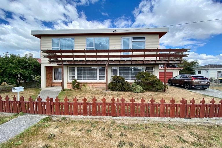 Photo of property in 25 Gormack Street, Balclutha, 9230