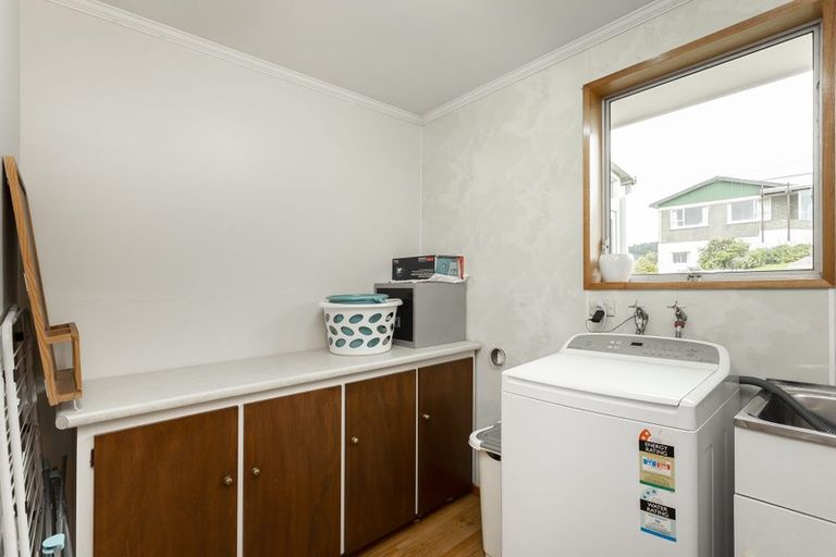 Photo of property in 27 Bayne Terrace, Macandrew Bay, Dunedin, 9014