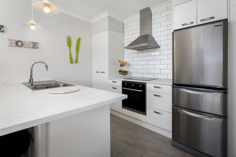 Photo of property in 19a Heron Crescent, Katikati, 3129