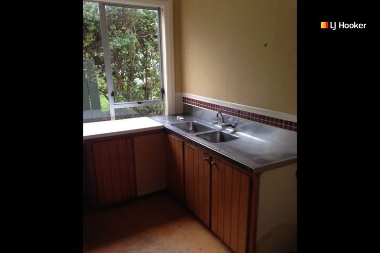 Photo of property in 48 Eglinton Road, The Glen, Dunedin, 9011